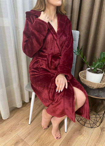 Жіночий халат "Velours" бордовий велюровий з капюшоном L No Brand (262890843)