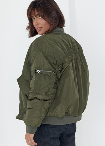 Оливковая (хаки) демисезонная демисезонная куртка женская на молнии Lurex