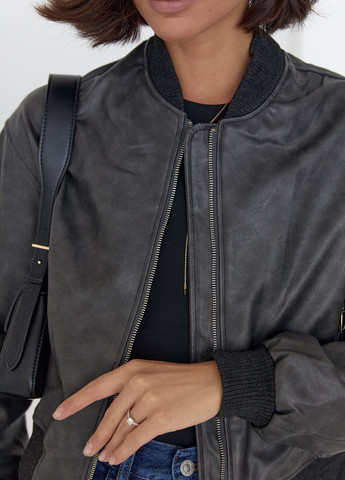Черная демисезонная женская куртка-бомбер в винтажном стиле Lurex
