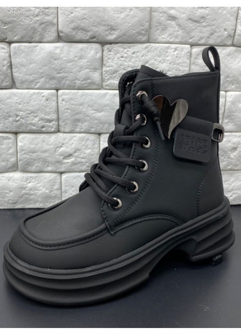Черные зимние зимние ботинки на овчине cn40379-0 Jong Golf