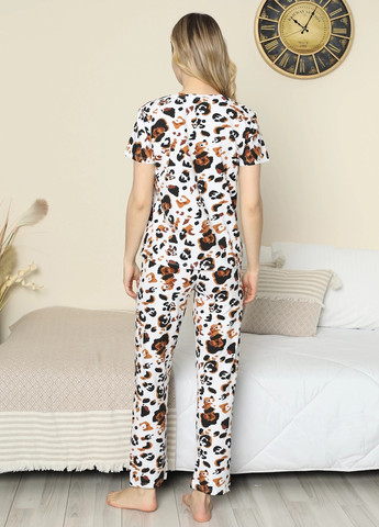 Комбинированная всесезон пижама (футболка+брюки) футболка + брюки Carla Mara
