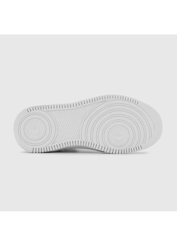 Белые демисезонные кроссовки Biki