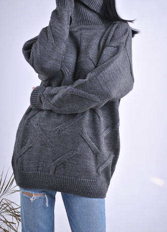 Темно-серый зимний свитер удлиненный Berta Lucci