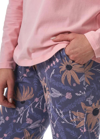 Розовая хлопковая женская пижама в цветы lns 252 b23 лонгслив + брюки Key