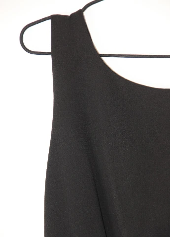 Черное платье Boohoo