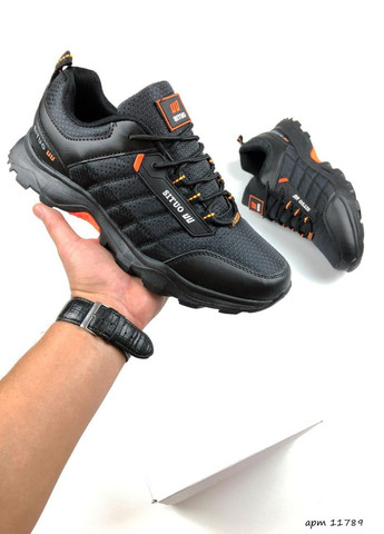 Черные зимние черные с оранжевым мужские кроссовки No Brand