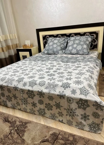 Комплект постільної білизни Сніжинки полуторний 215 х 150 см No Brand (265542698)