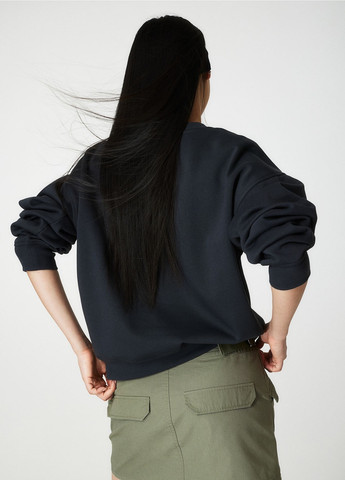 Свитшот H&M - крой рисунок темно-серый кэжуал - (265912450)