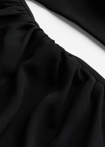 Черное праздничный платье H&M однотонное