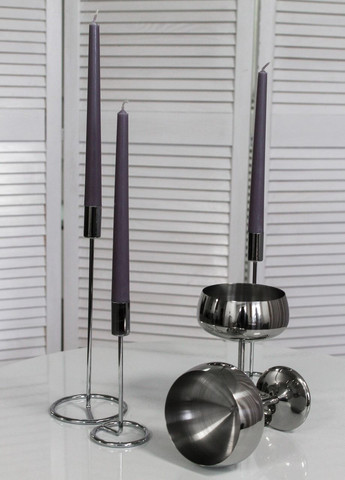 Підсвічник святковий REMY-DEСOR металевий Гуннар срібного кольору для тонкої свічки висота 28 см декор REMY-DECOR (266345108)