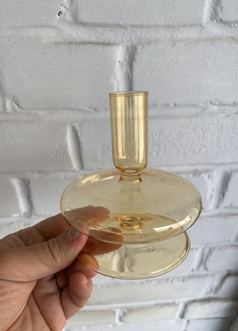Підсвічник святковий REMY-DEСOR скляний Теллі жовтого кольору для тонкої свічки висота 11 см декор для дому REMY-DECOR (266345176)