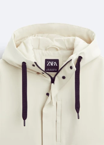 Біла демісезонна куртка Zara