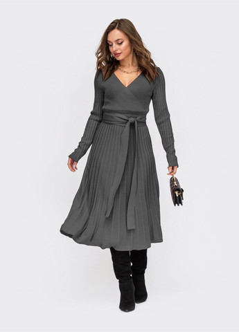 Темно-сіра в'язане плаття темно-сірого кольору зі спідницею-плісе Dressa