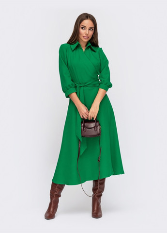 Зелена зелене плаття на запах з крепу з відкладним коміром Dressa