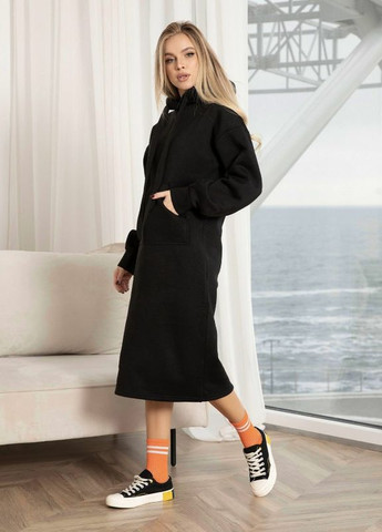 Черное утепленное флисом платье-толстовка ISSA PLUS (266783179)