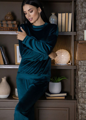 Темно-зеленая всесезон пижама брючная с кофтой теплая велюр пб1500 темно-зеленый MiaNaGreen