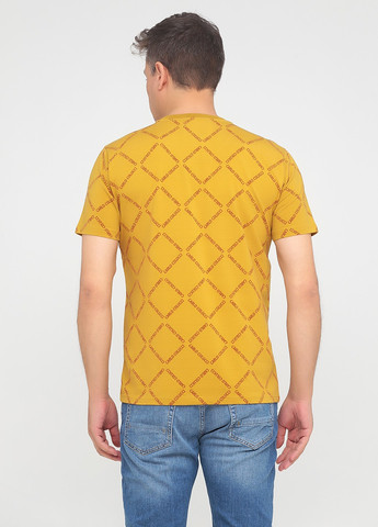 Жовта футболка Carlo Colucci