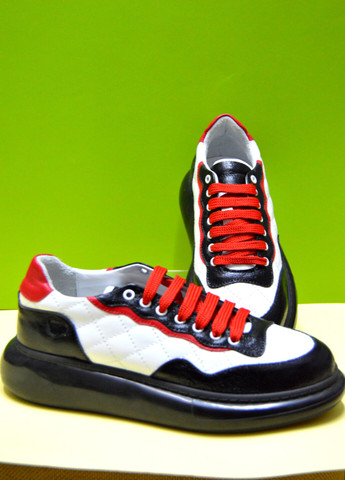 Кросівки жіночі чорна підошва червоні шнурки Білий Magza білі (267577902)