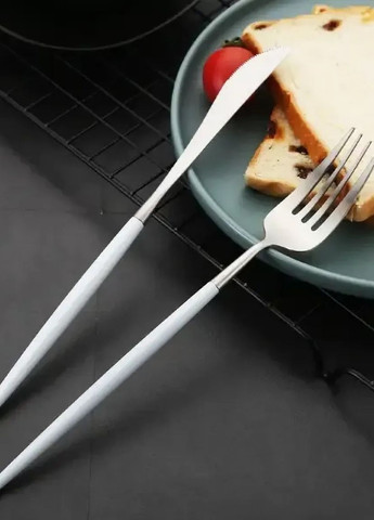 Нож столовый серебряного цвета с белой ручкой из нержавейки. Приборы для ресторанов и дома REMY-DECOR (267897110)