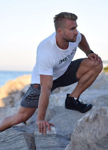 Белая мужская футболка Flyfirefly