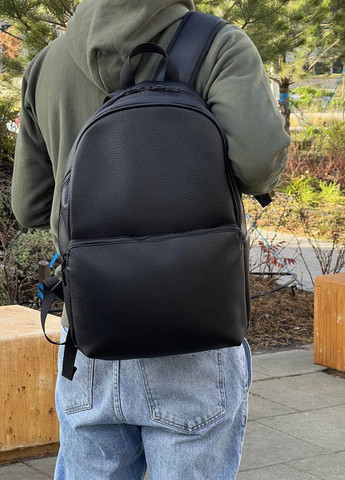 Базовый рюкзак из экокожи черного цвета с отделением под ноутбук ToBeYou premium (268223993)