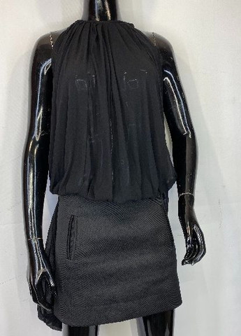 Чорна коктейльна сукня зі шлейфом Space однотонна
