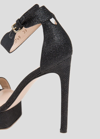 Серебряные черные замшевые босоножки на каблуке Stuart Weitzman