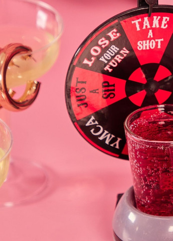 Игра на выпивку на английском языке PrettyLittleThing (268228550)