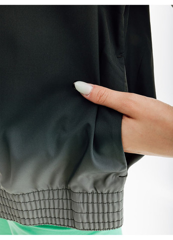 Черная демисезонная женская куртка w nk swsh run prnt jkt черный Nike