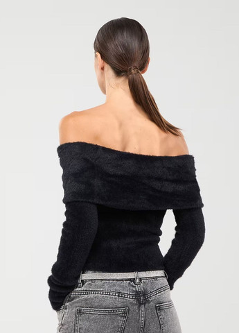 Чорний зимовий светр жін Terranova