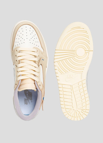 Белые бело-бежевые кожаные кеды Nike