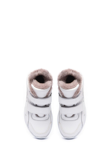 Белые зимние ботинки Theo Leo