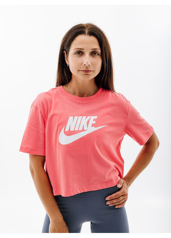 Розовая летняя женская футболка w nsw tee essntl crp icn ftr розовый Nike