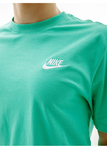Зеленая мужская футболка m nsw club tee зеленый Nike
