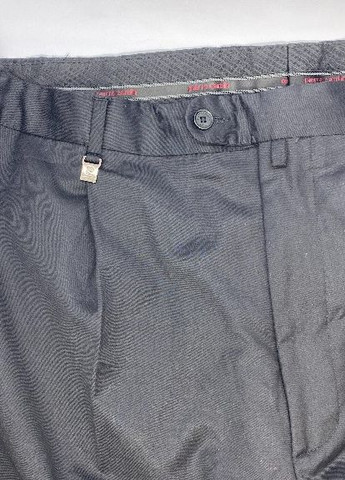 Черные классические демисезонные зауженные брюки Pierre Cardin
