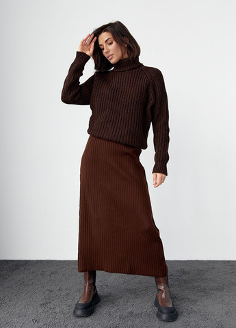 Темно-коричневий зимовий жіночий светр із рукавами-регланами Lurex