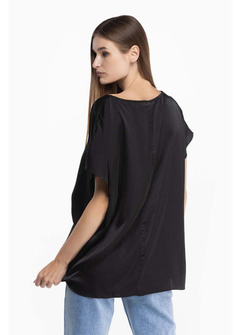 Чорна блузка Esay