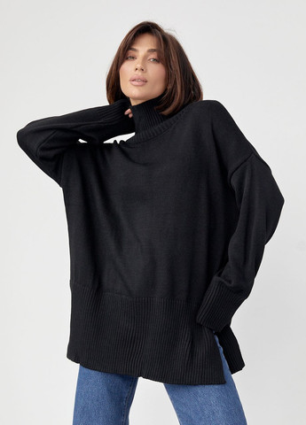 Черный демисезонный женский вязаный свитер oversize с разрезами по бокам Lurex