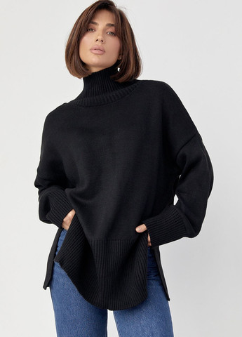 Чорний демісезонний жіночий трикотажний светр oversize з розрізами з боків Lurex