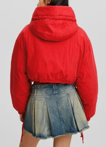 Красная демисезонная куртка Bershka
