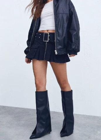 Темно-серая повседневная однотонная юбка Bershka