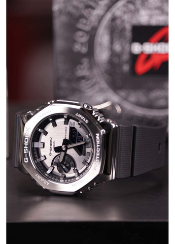 Часы G-SHOCK GM-2100-1AER Casio (270931975)