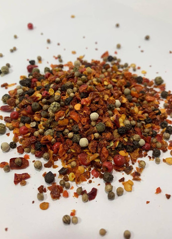 Смесь 5 перцев с кориандром 200 грамм No Brand (271124180)