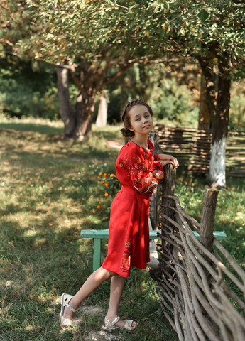 Красное вышитое платье для девочки Vyshyvanka (271135332)