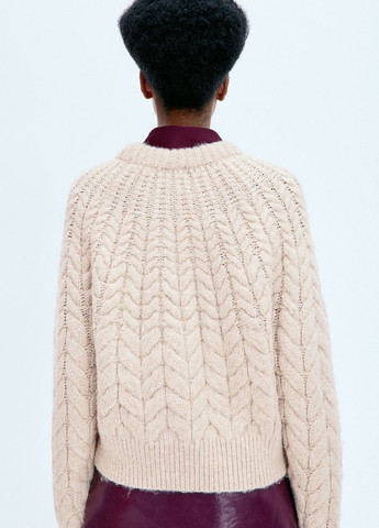 Пудровый демисезонный свитер H&M