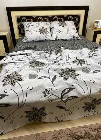 Постельное белье хлопковое Цветы Полуторное 150 x 220 Бязь Серый 70 х 70 No Brand (271518569)