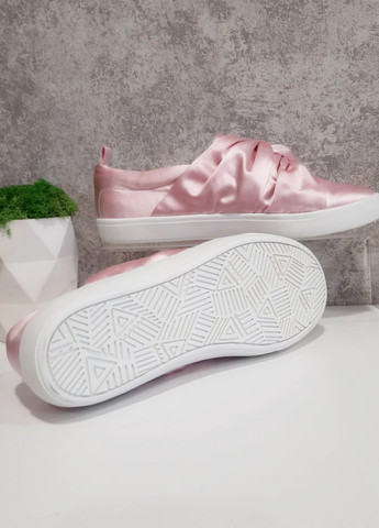 Розовые слипоны H&M