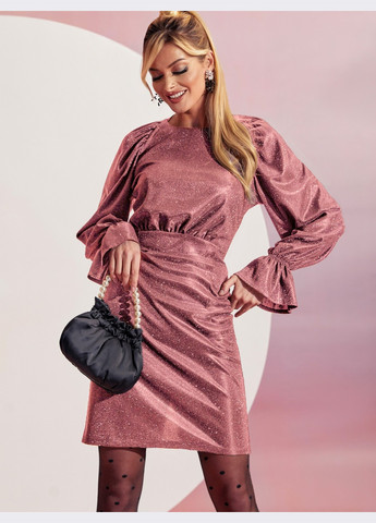 Розовое приталенное платье из люрекса розового цвета Dressa