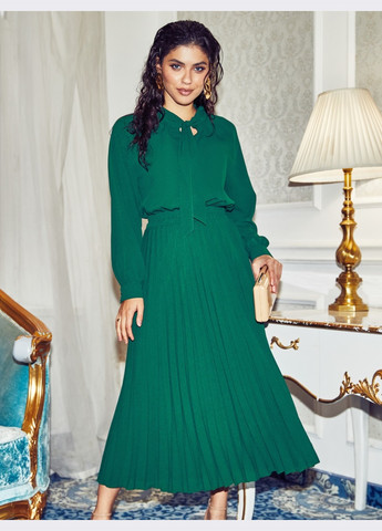 Зеленое зелёное платье-миди с юбкой гофре Dressa