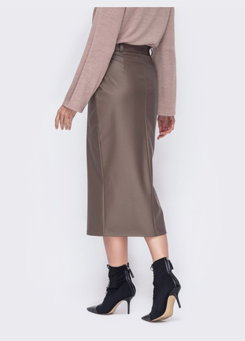 Бежевая бежевая юбка из экокожи Dressa